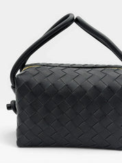 Lea Lab Chiara fekete fonott box bag elölnézet