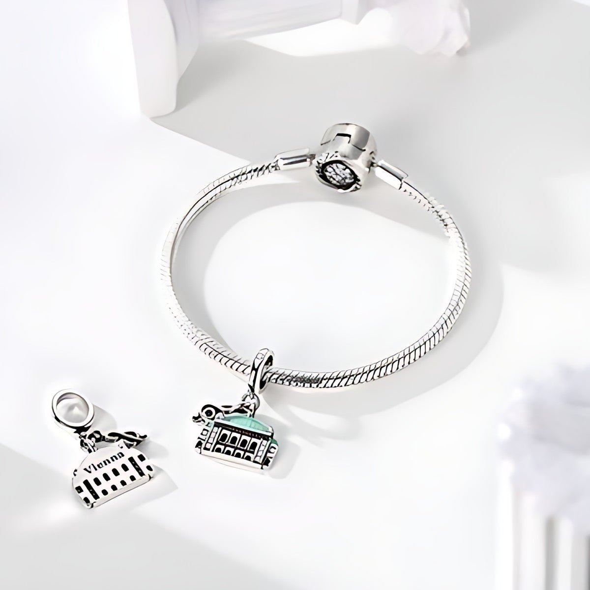 Bécsi Operaház charm – ezüstözött