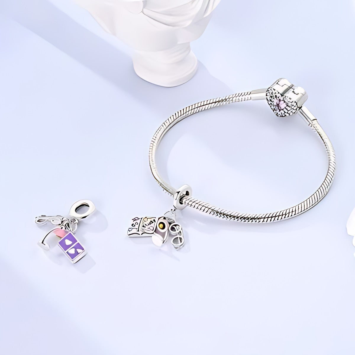 Go Study charm – ezüstözött