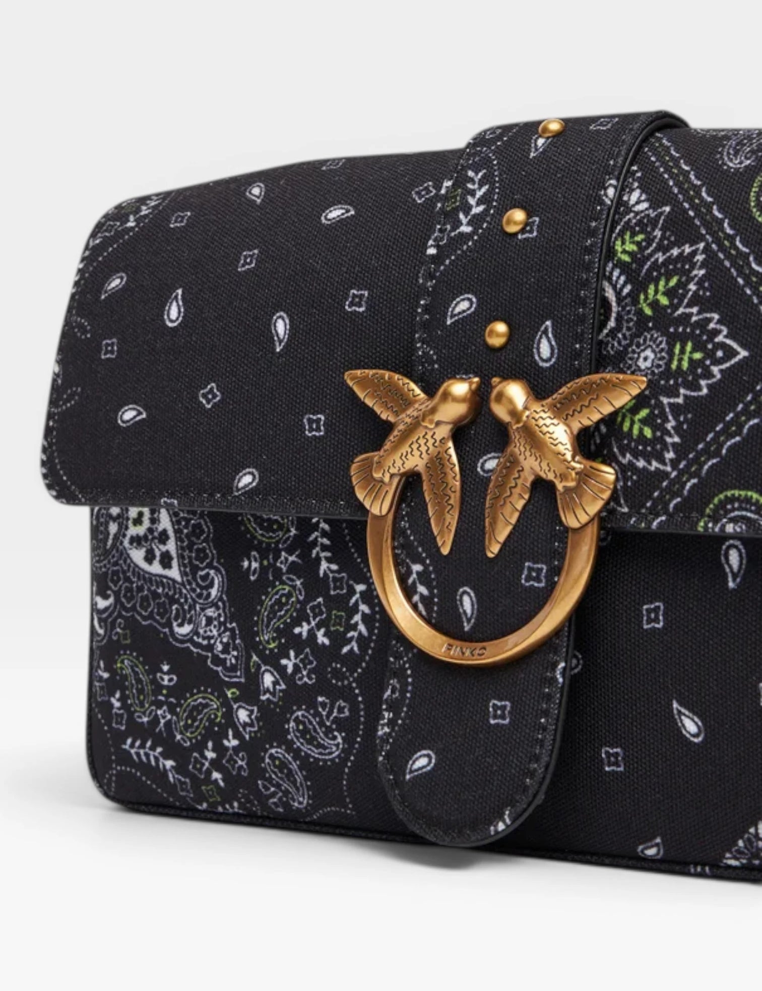 handtasche-pinko-love-one-classic-slouchy-fl-pe-25-pltt-104524-a2as-schwarz-8057769893048_1.webp