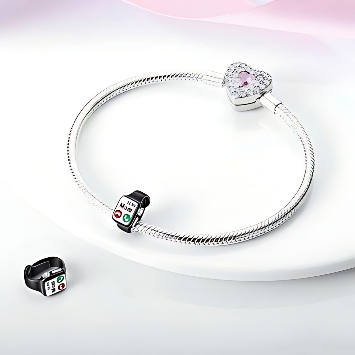 Mom hívás okosóra charm – ezüstözött