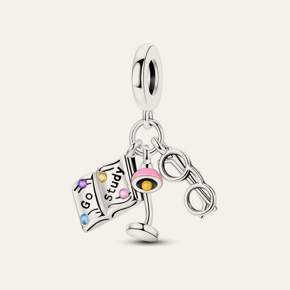 Go Study charm – ezüstözött