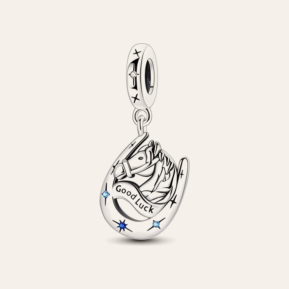 Good Luck patkó charm – ezüstözött