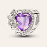 Lila szív pillangóval charm – ezüstözött