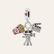 Mozi charm popcornnal – ezüstözött