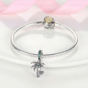 Nyári pálmafák charm – ezüstözött
