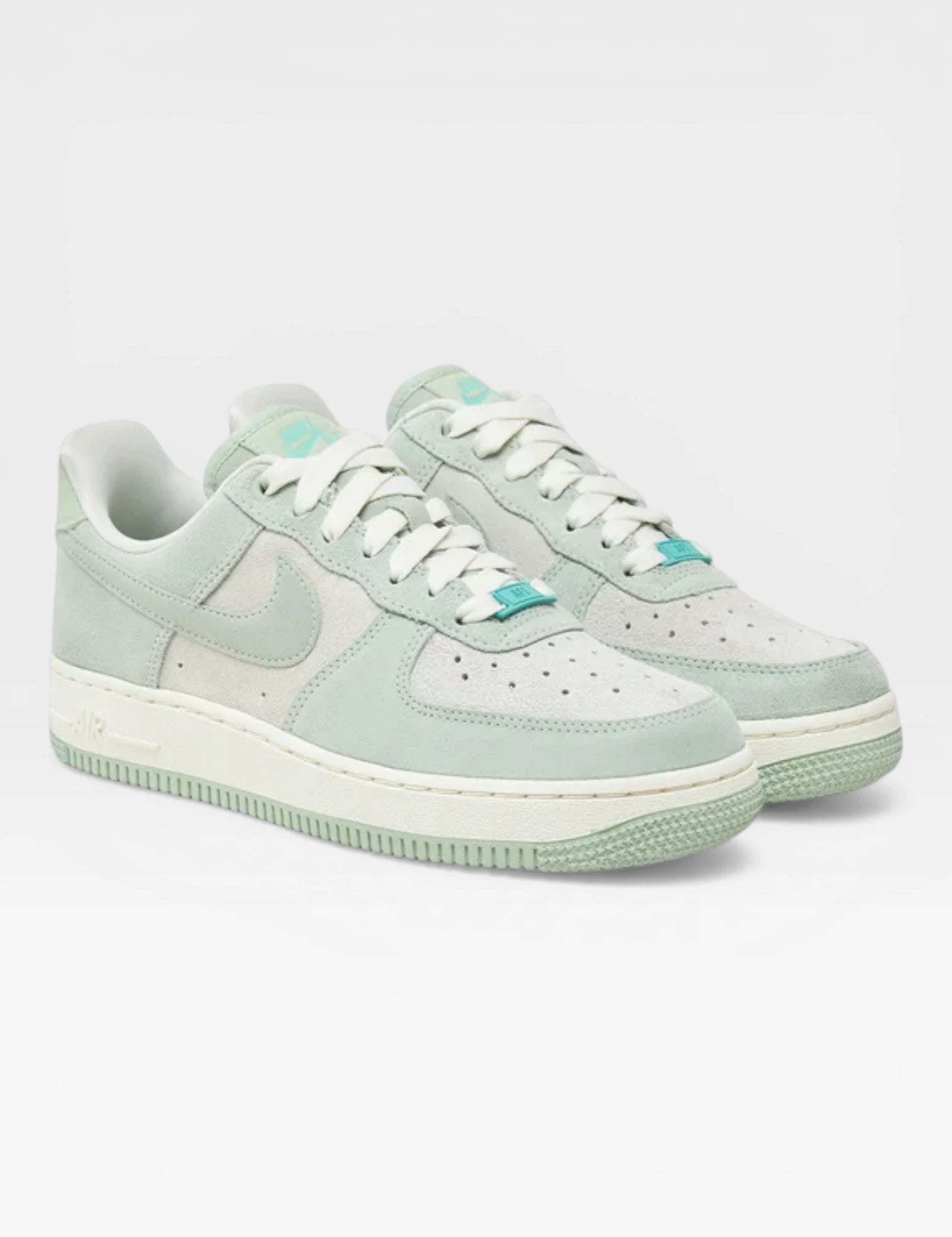 sportcipok-nike-air-force-1-07-hq1497-zold-0000305356703_1.webp